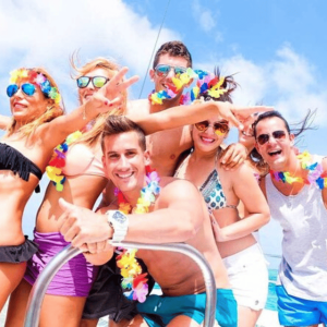 Punta Cana: catamarano con open bar e osservazione di delfini e razze