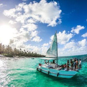 Punta Cana: Skupinový výlet katamaránem s nápoji a občerstvením