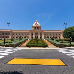 Visite de la ville de Santo Domingo : Ville coloniale, Los Tres Ojos, déjeuner