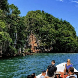 Découverte du parc national de Los Haitises avec un délicieux déjeuner