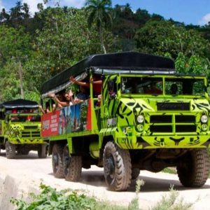 Avventura all'aperto di un giorno intero con safari a Punta Cana